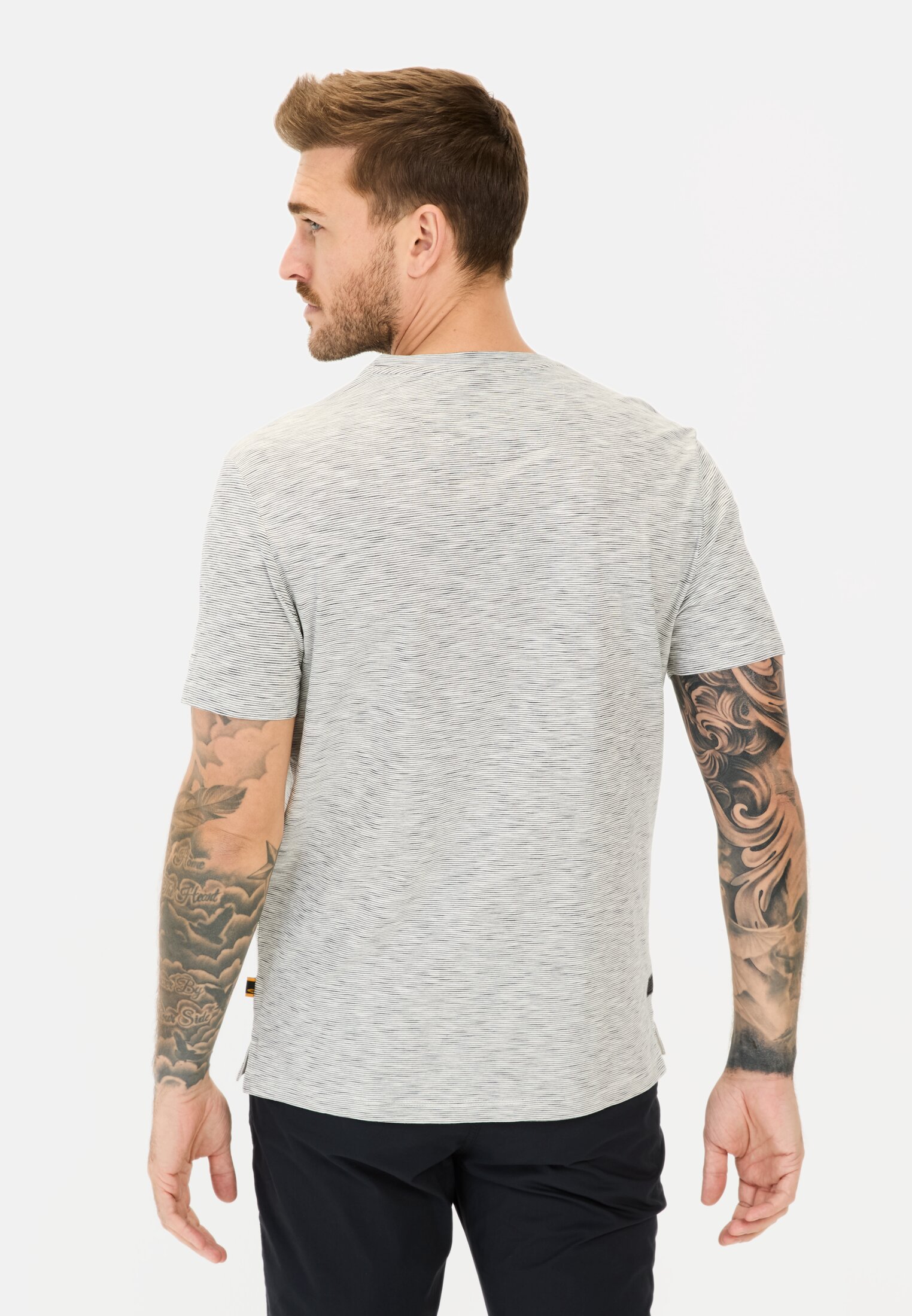 Men Short sleeve henley made from pure cotton Beige worn back