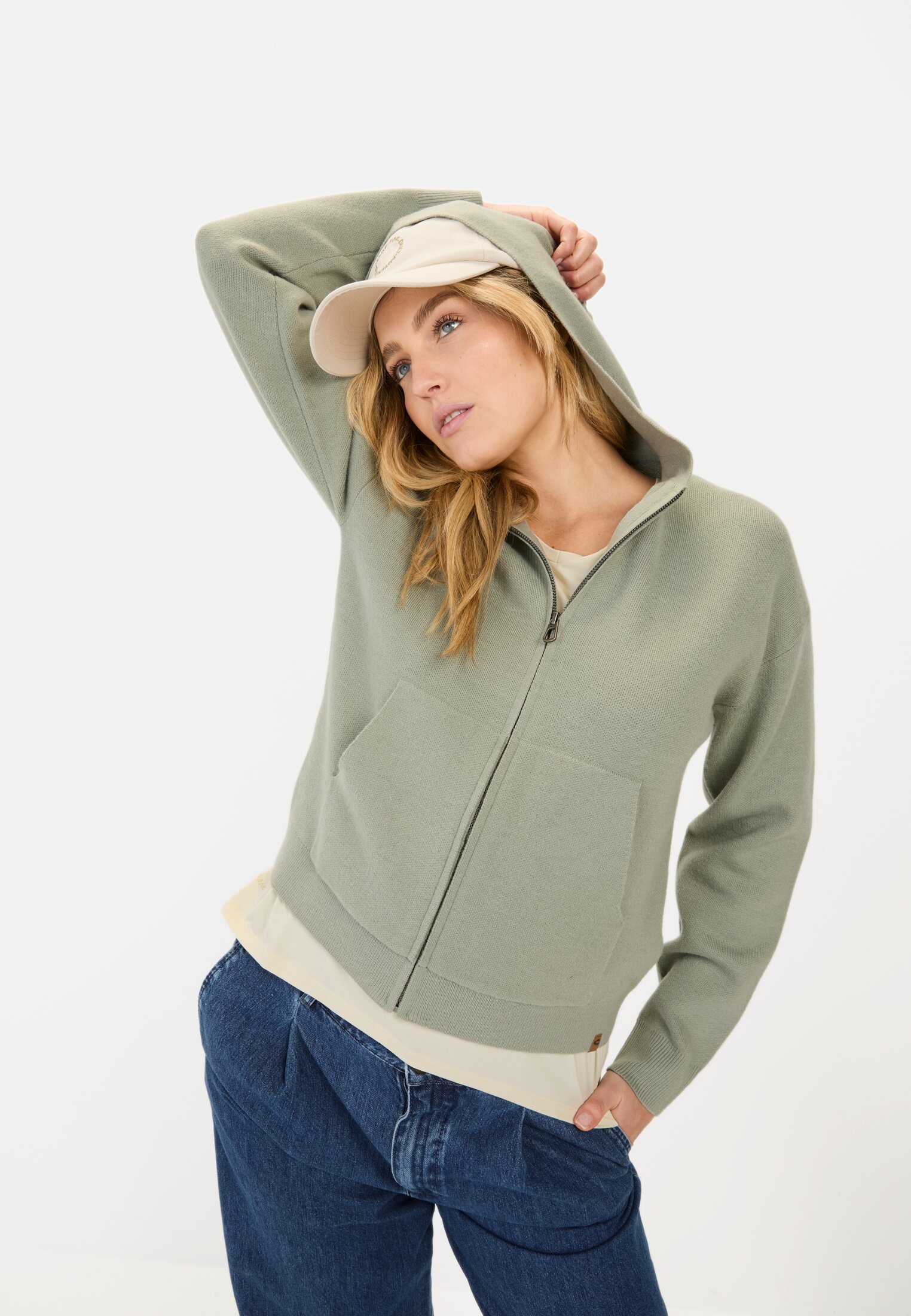 Women Knitted cardigan with hood Eucalyptus worn emotional