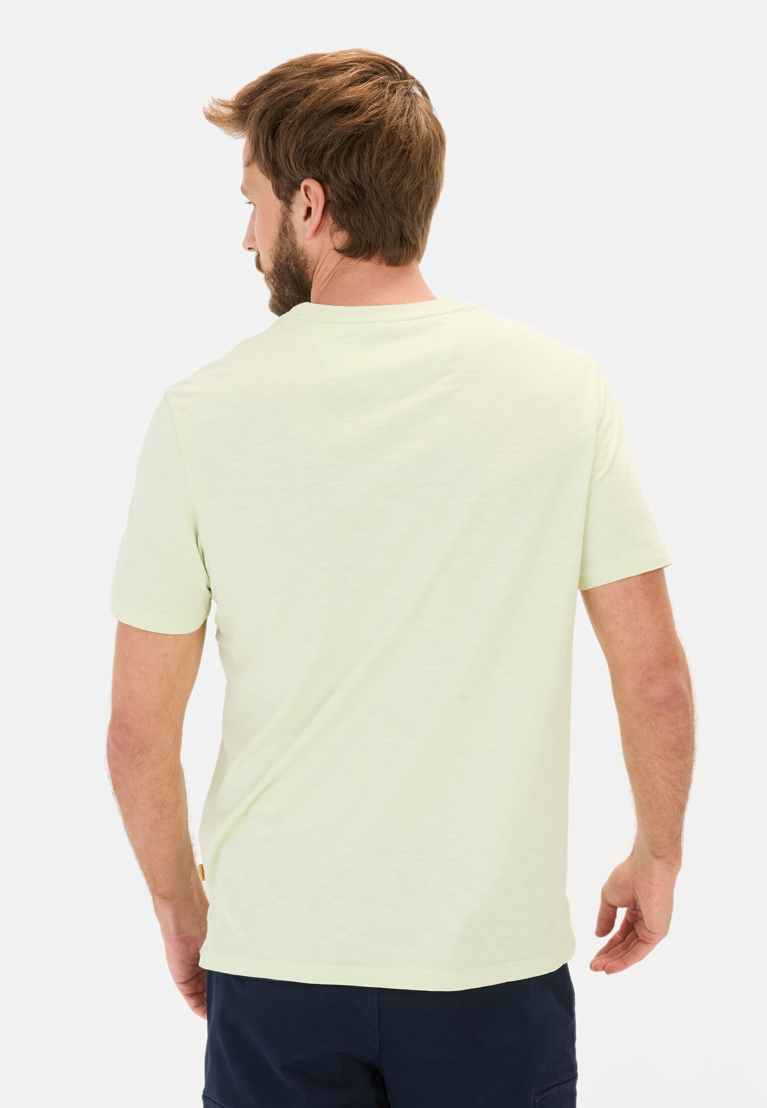 Men Short-sleeve Henley made of organic cotton Green worn back