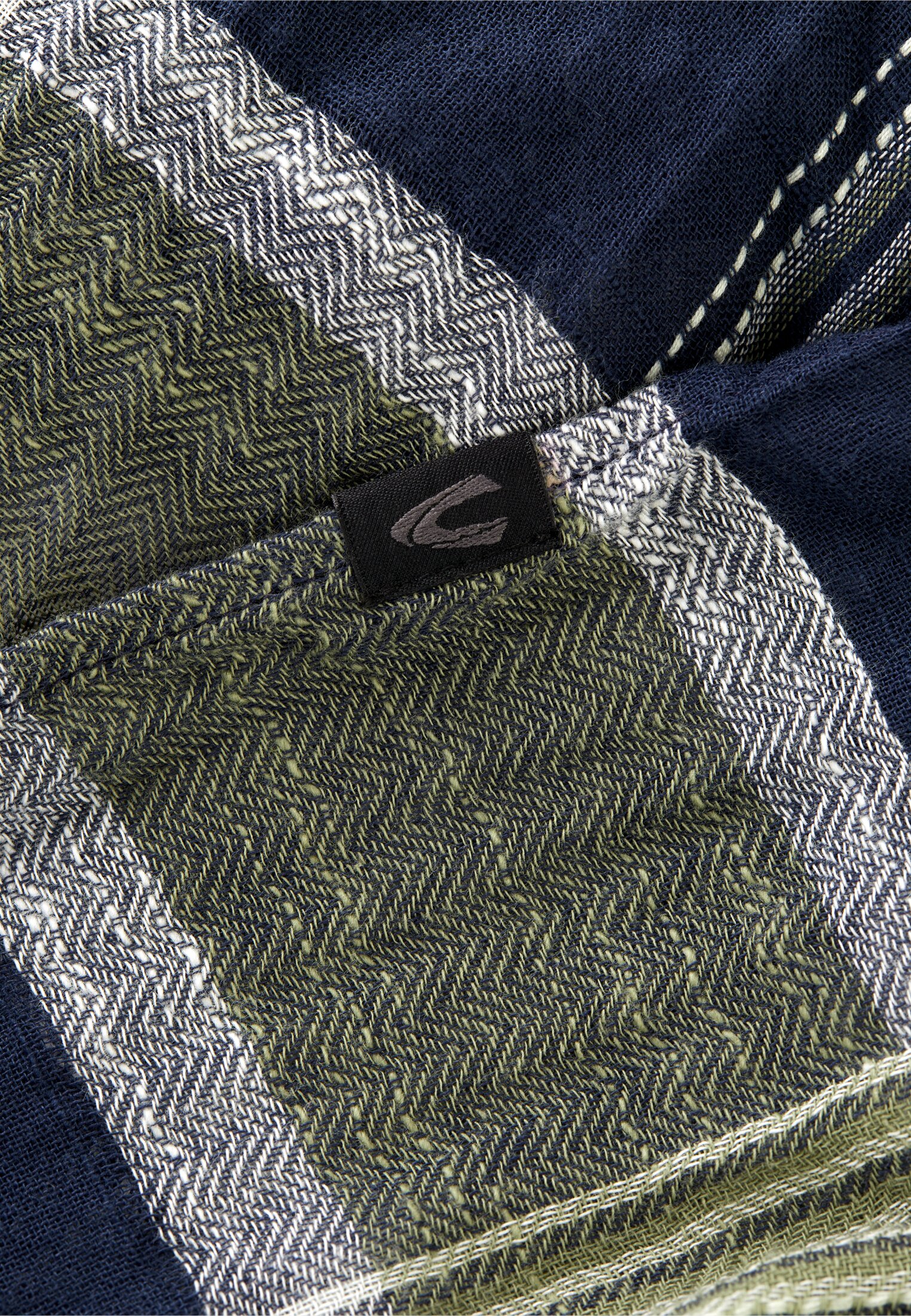 Men Scarf in organic cotton Dark Green close back