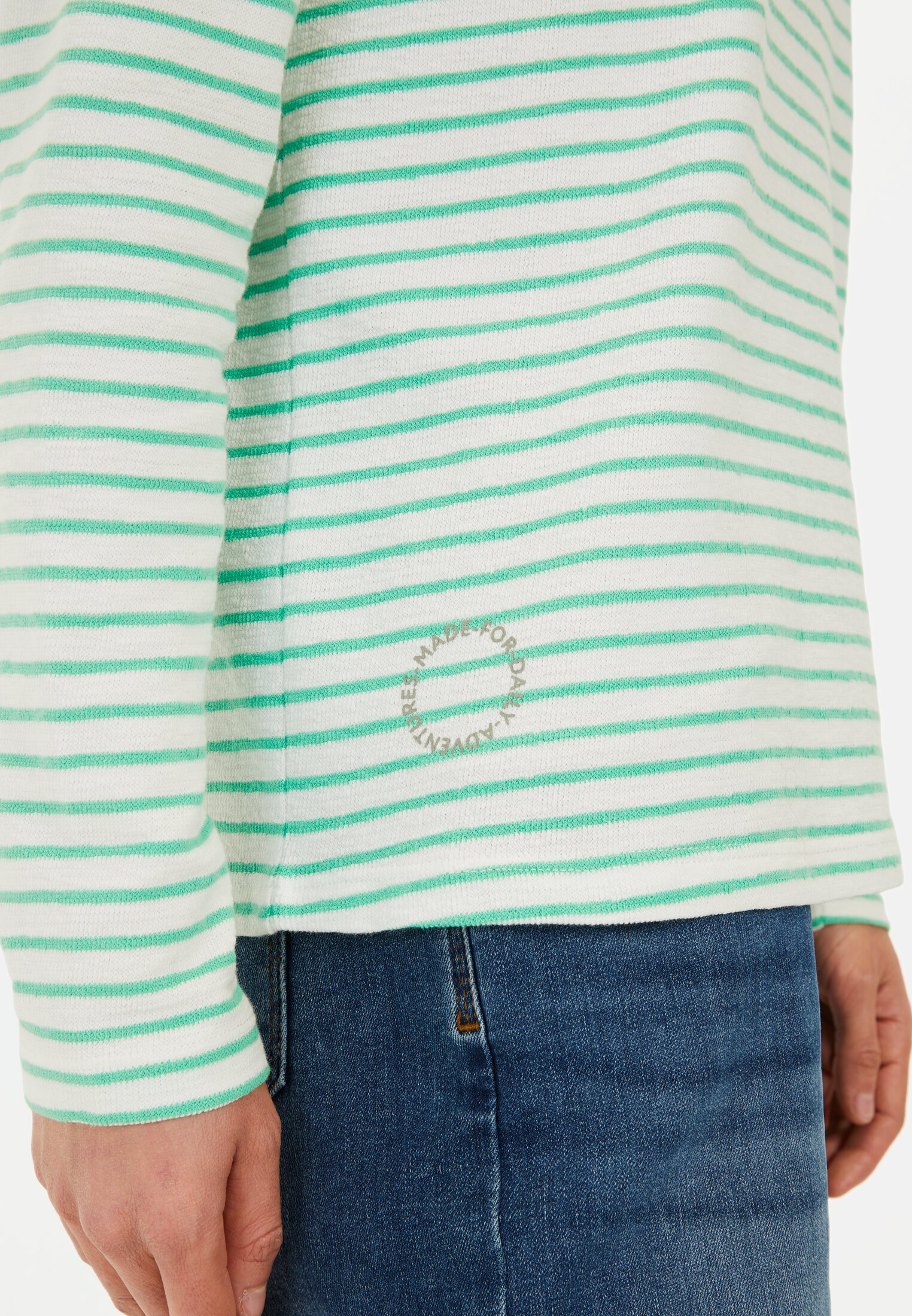 Women Long-sleeved shirt with a crew neck Green-White worn detail close