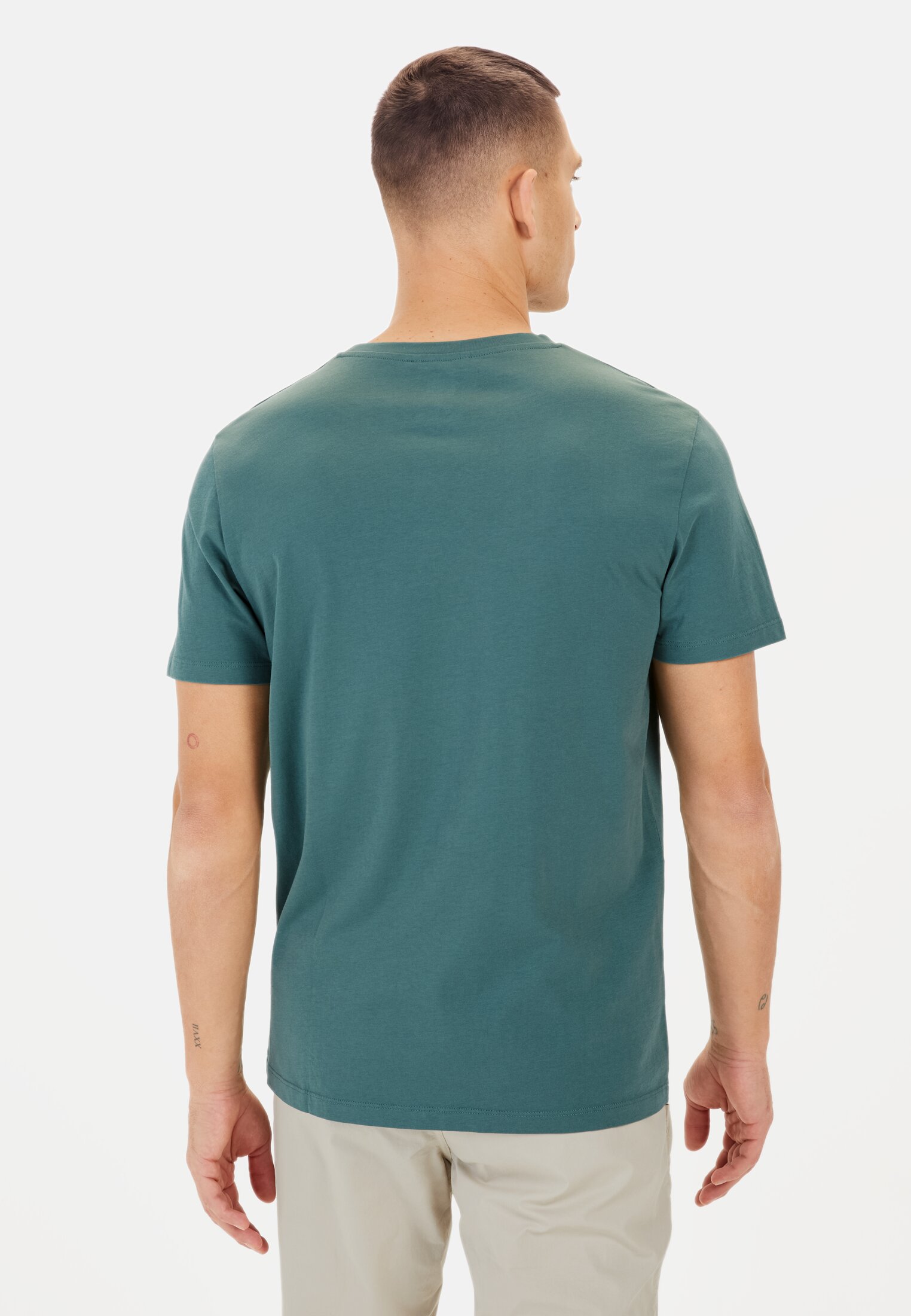 Men Basic T-shirt made of pure cotton Dark green worn back