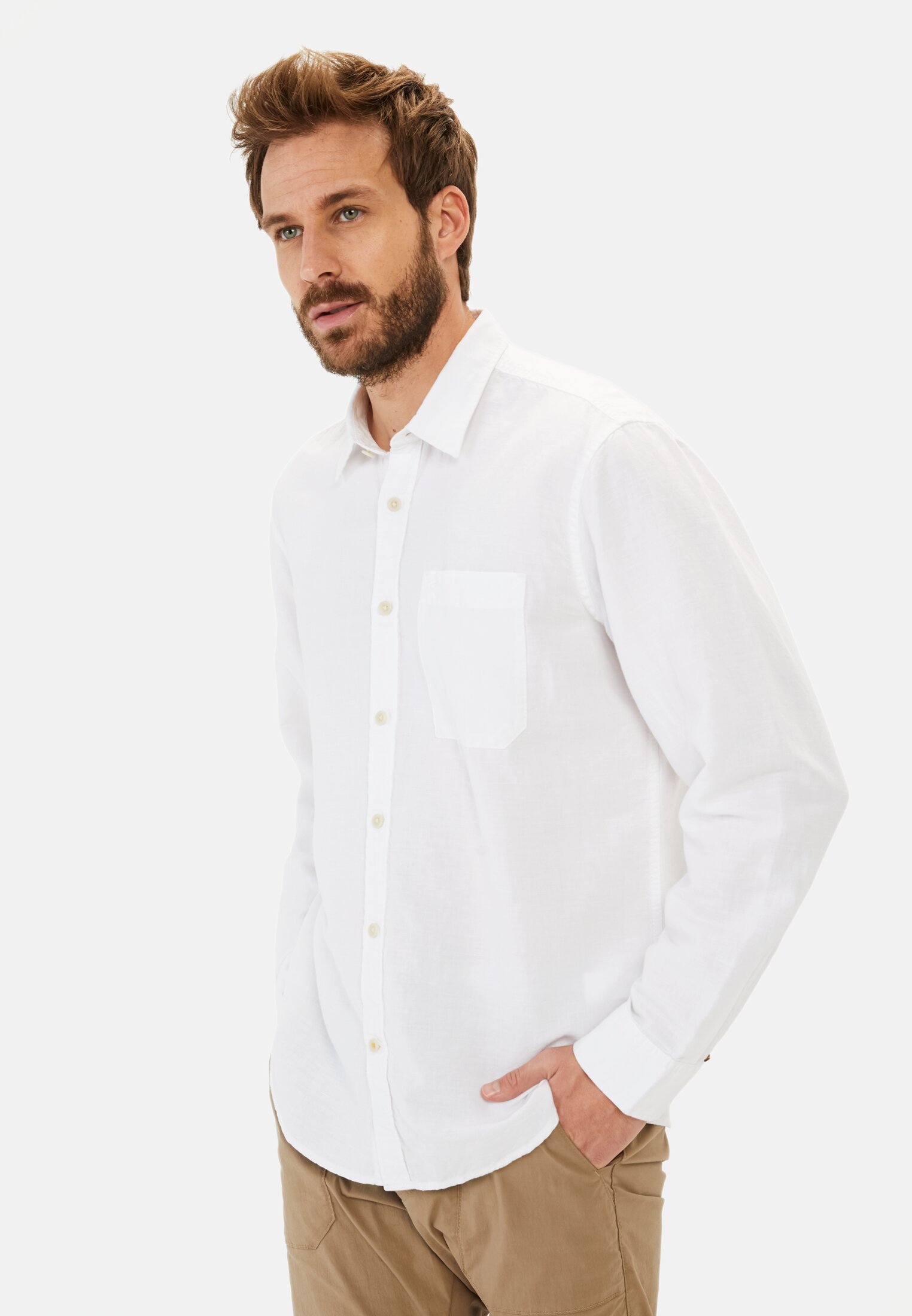 Men Long-sleeve linen shirt with soft wash finish White worn front