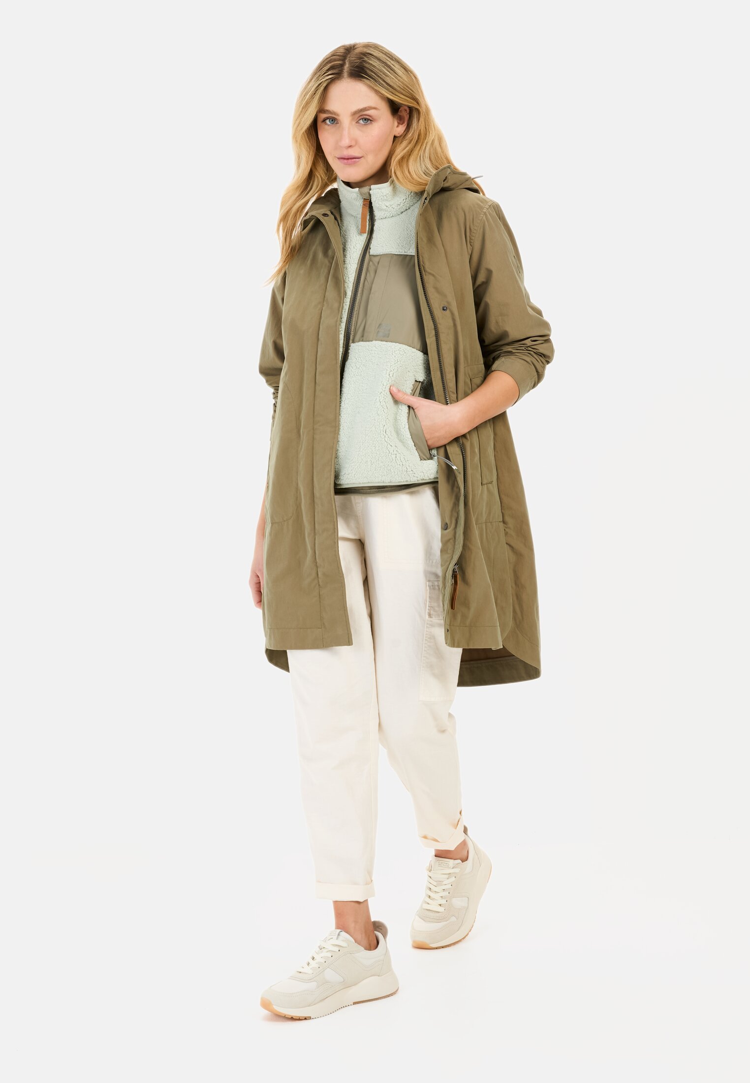 Damen Langer Parka mit verstellbarer Taille Khaki getragen vorne Ganzkörper