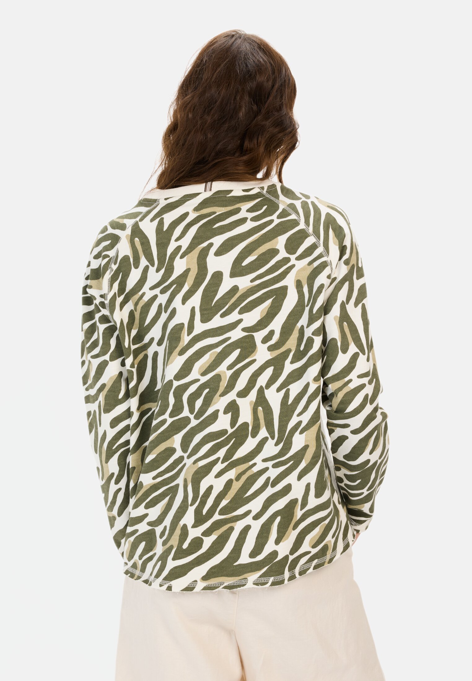 Vrouwen Sweatshirt met all-over print Olijf Beige gedragen achter