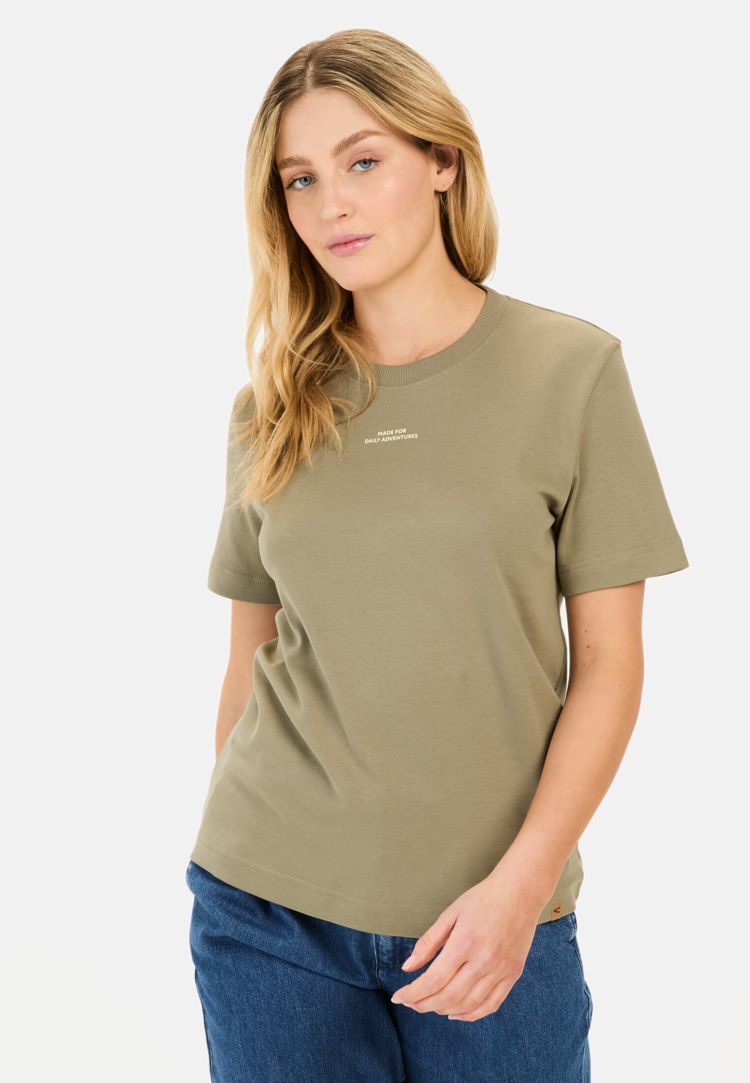 Women T-shirt made from organic cotton Green worn front