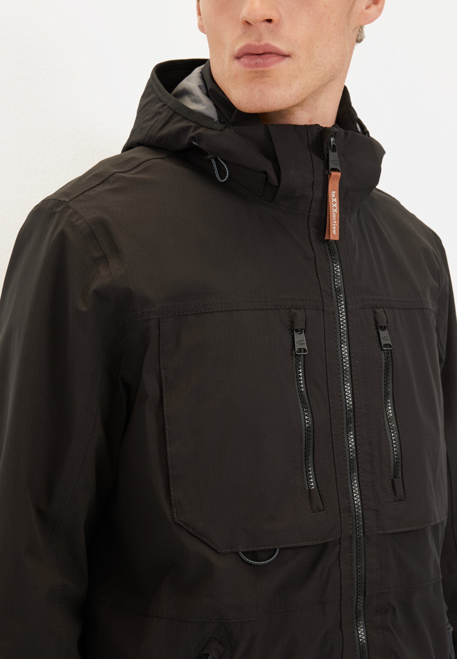 Men Windbreaker with removable hood Black