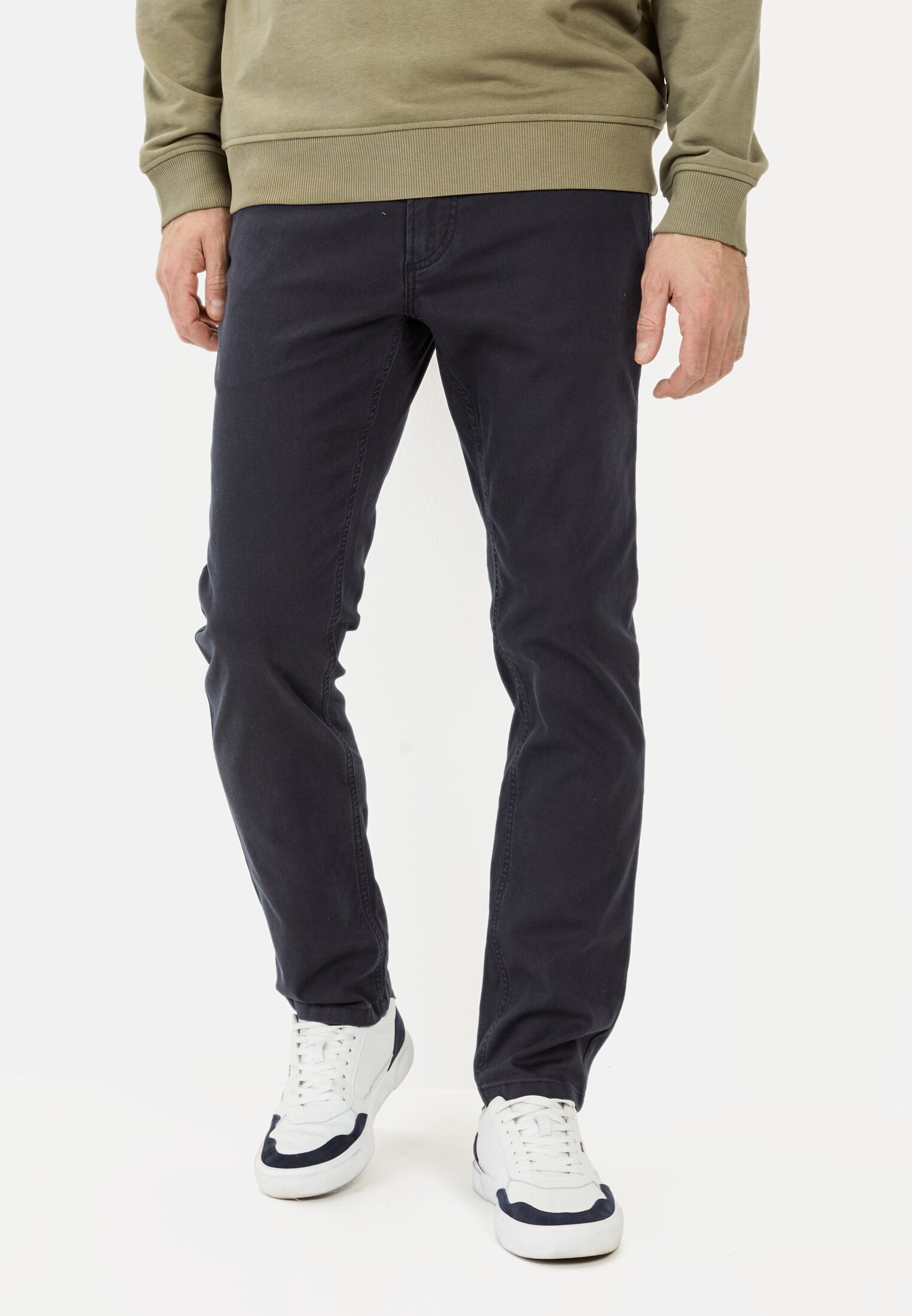 Men Regular Fit 5-pocket trousers Dark Blue worn front