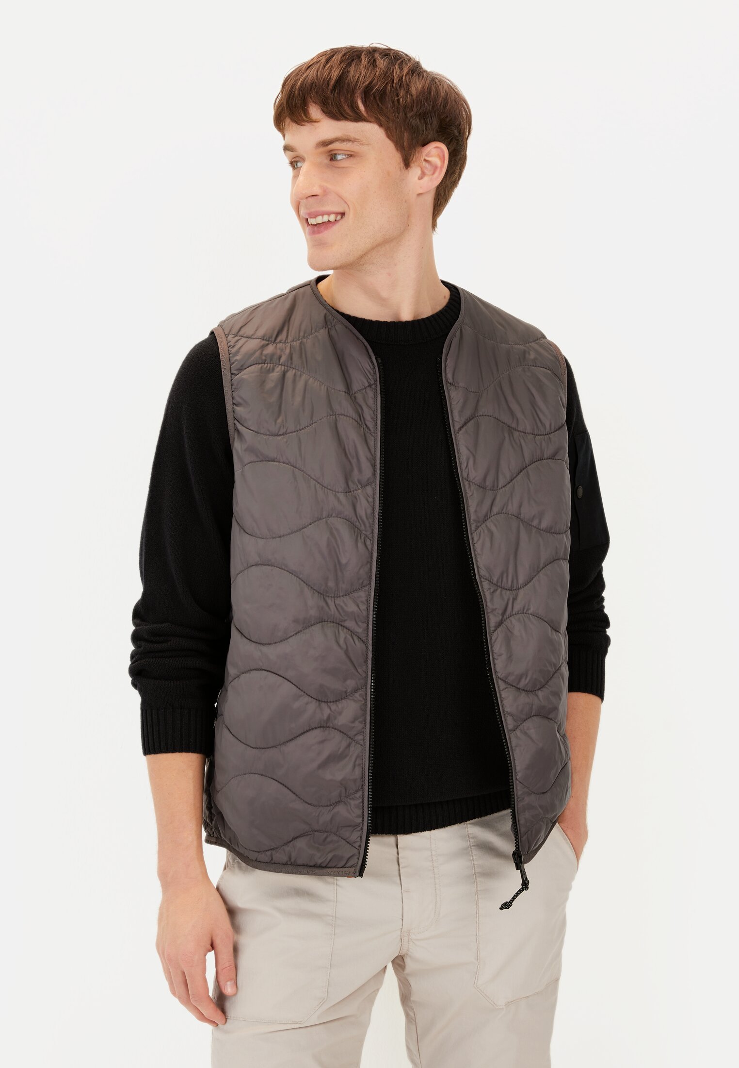 Men Outdoor vest made from recycled polyamide Thunderstorm worn front