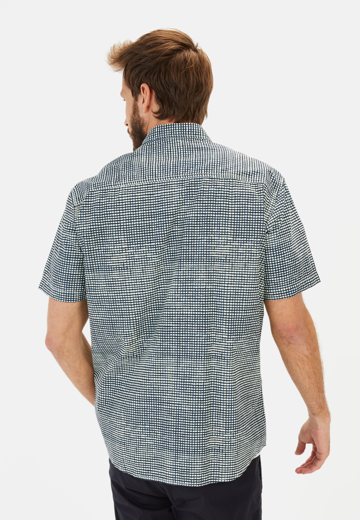 Men Checked short-sleeve shirt made of cotton Dark Blue worn back