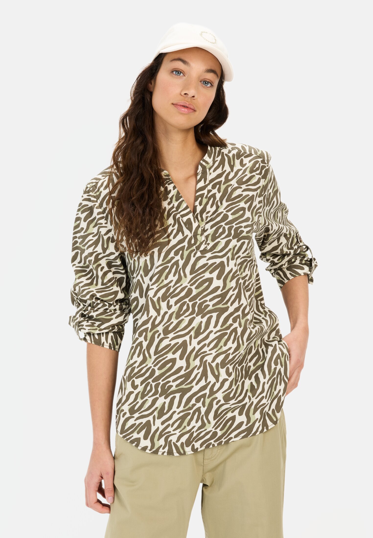 Women Long-sleeve blouse with all-over print Olive Beige worn front