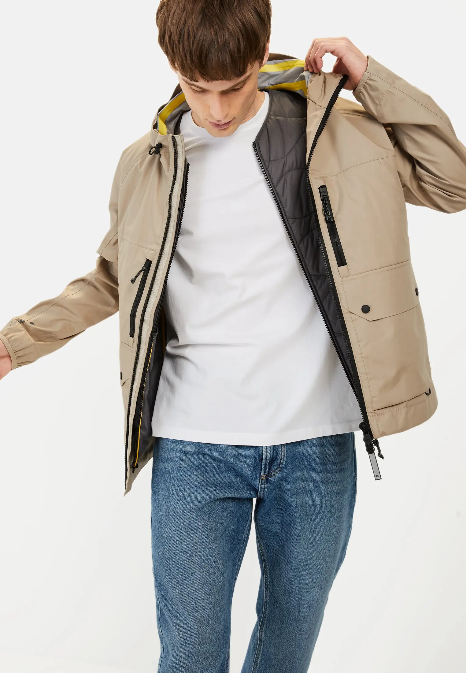 Herren Blouson aus Baumwolle mit Kapuze Beige getragen emotional