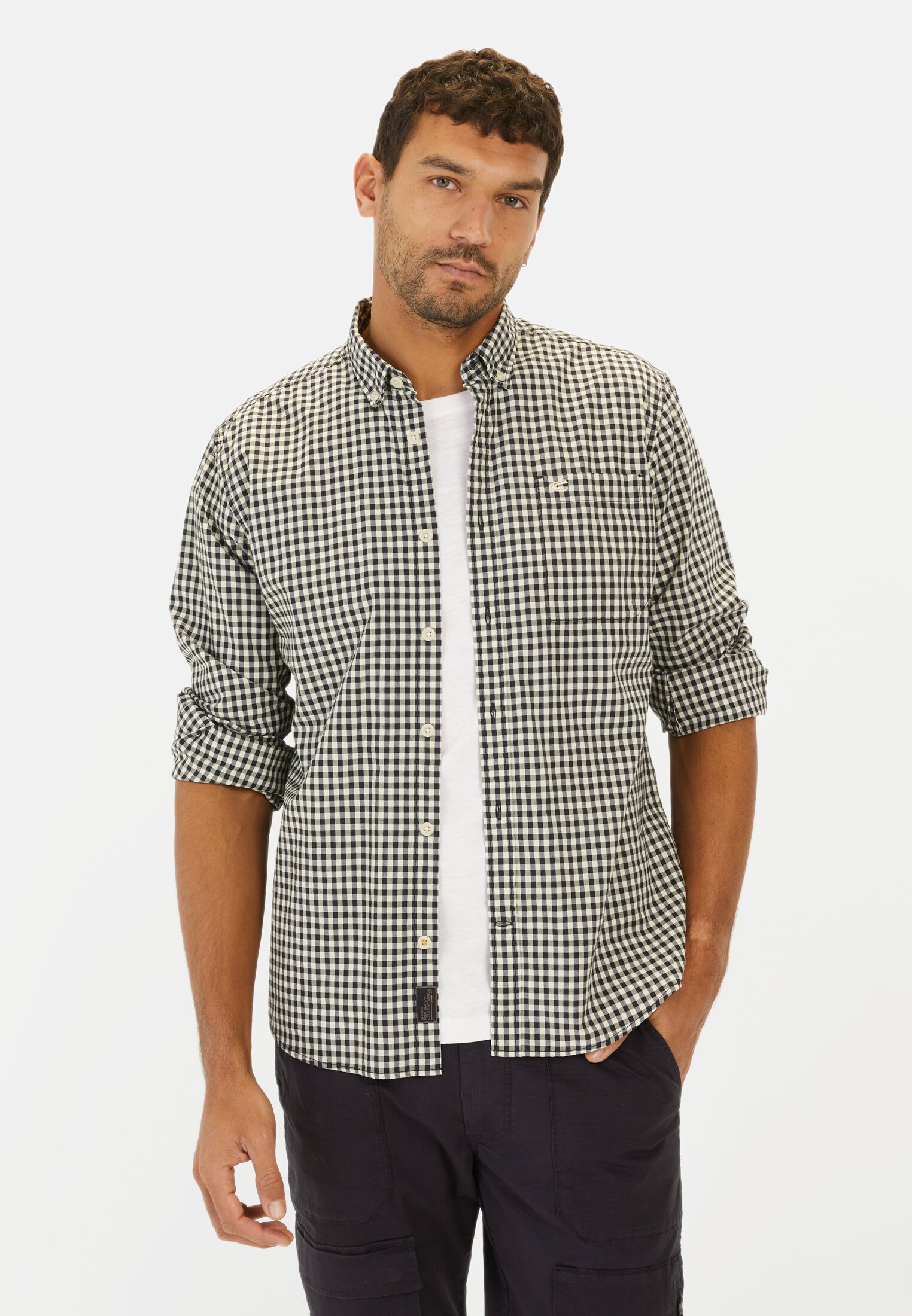 Men Checked long-sleeve shirt made of cotton Green worn front