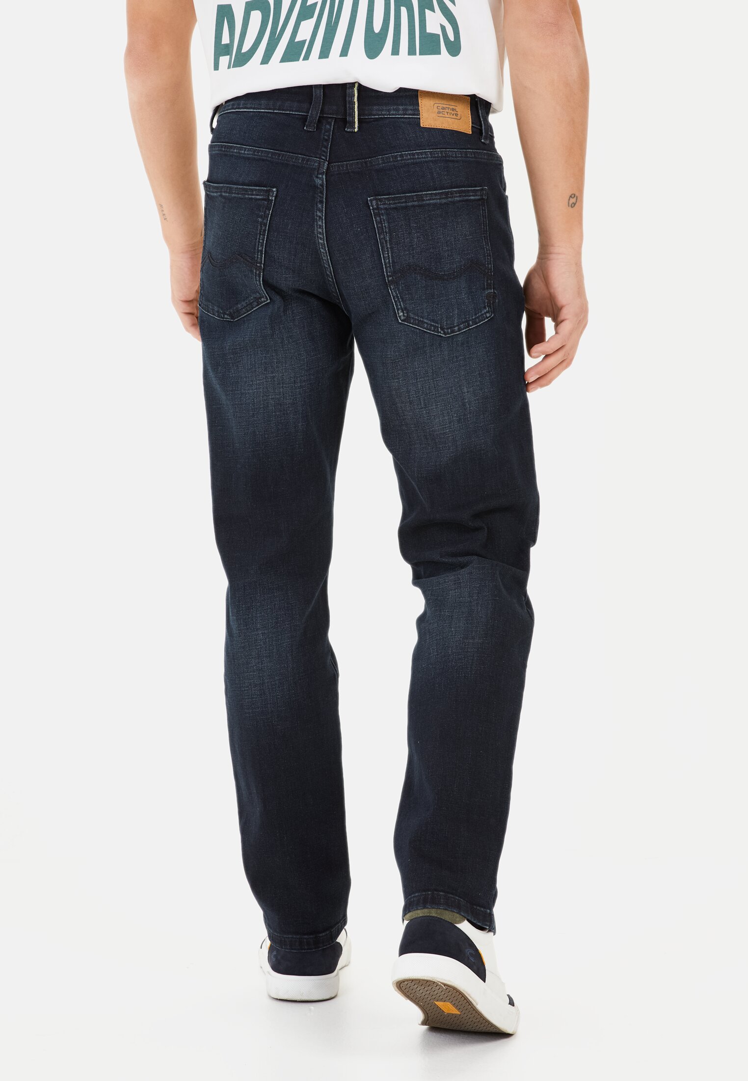 Men 5-Pocket-JeansRelaxed Fit Blue worn back