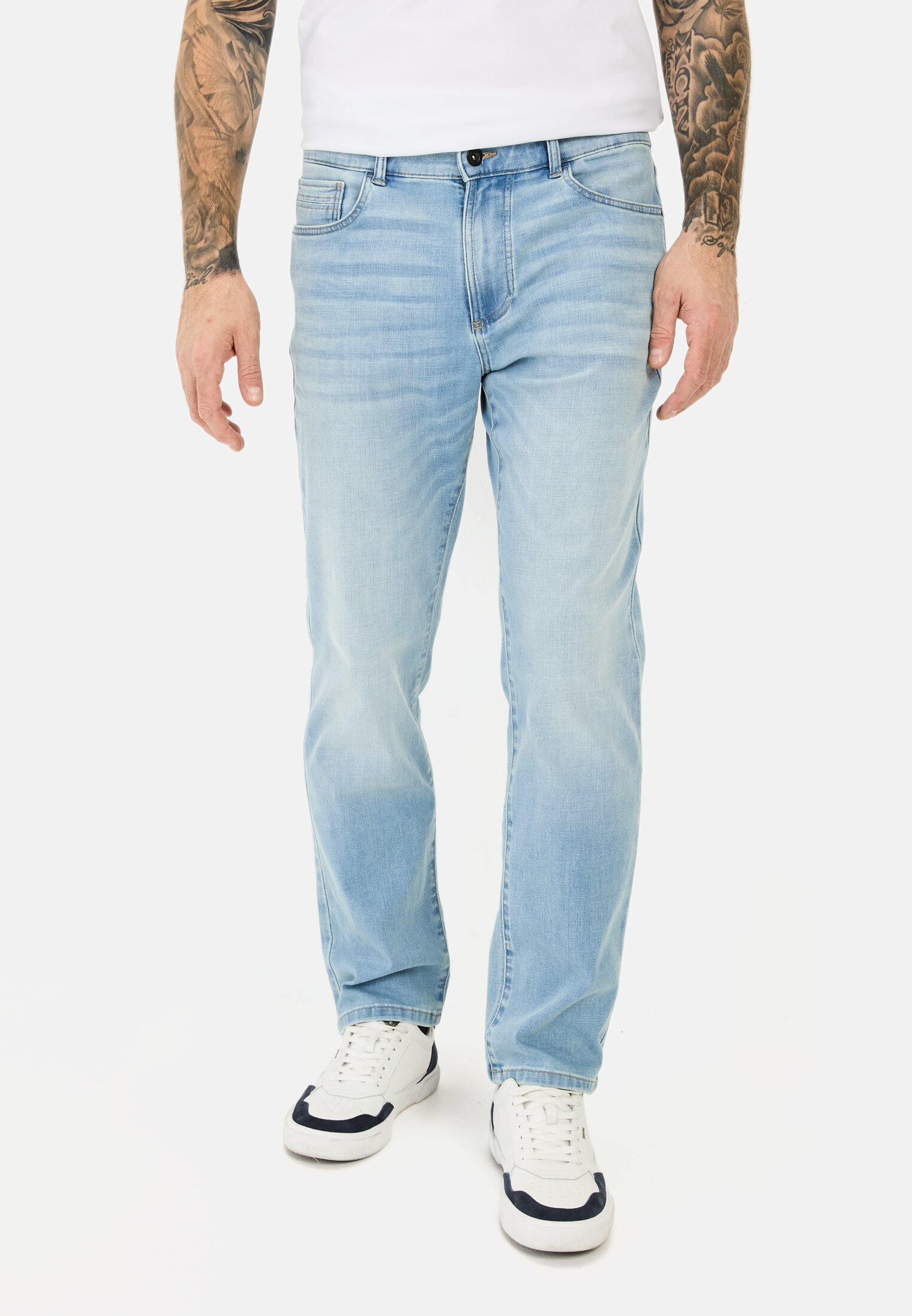 Men fleXXXactive® denim in relaxed fit Blue worn front