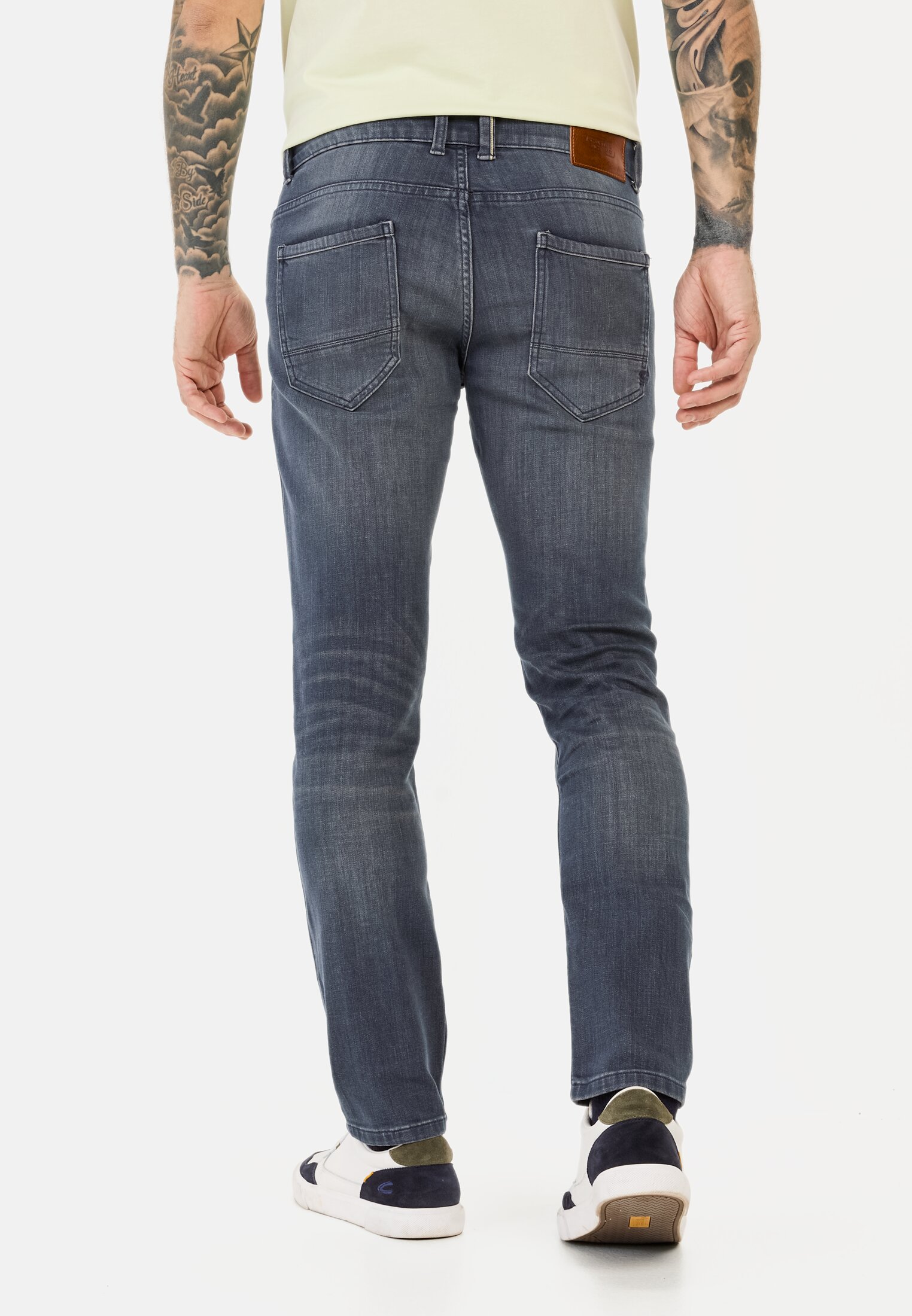 Men fleXXXactive® 5-Pocket slim Ffit denim Blue worn back