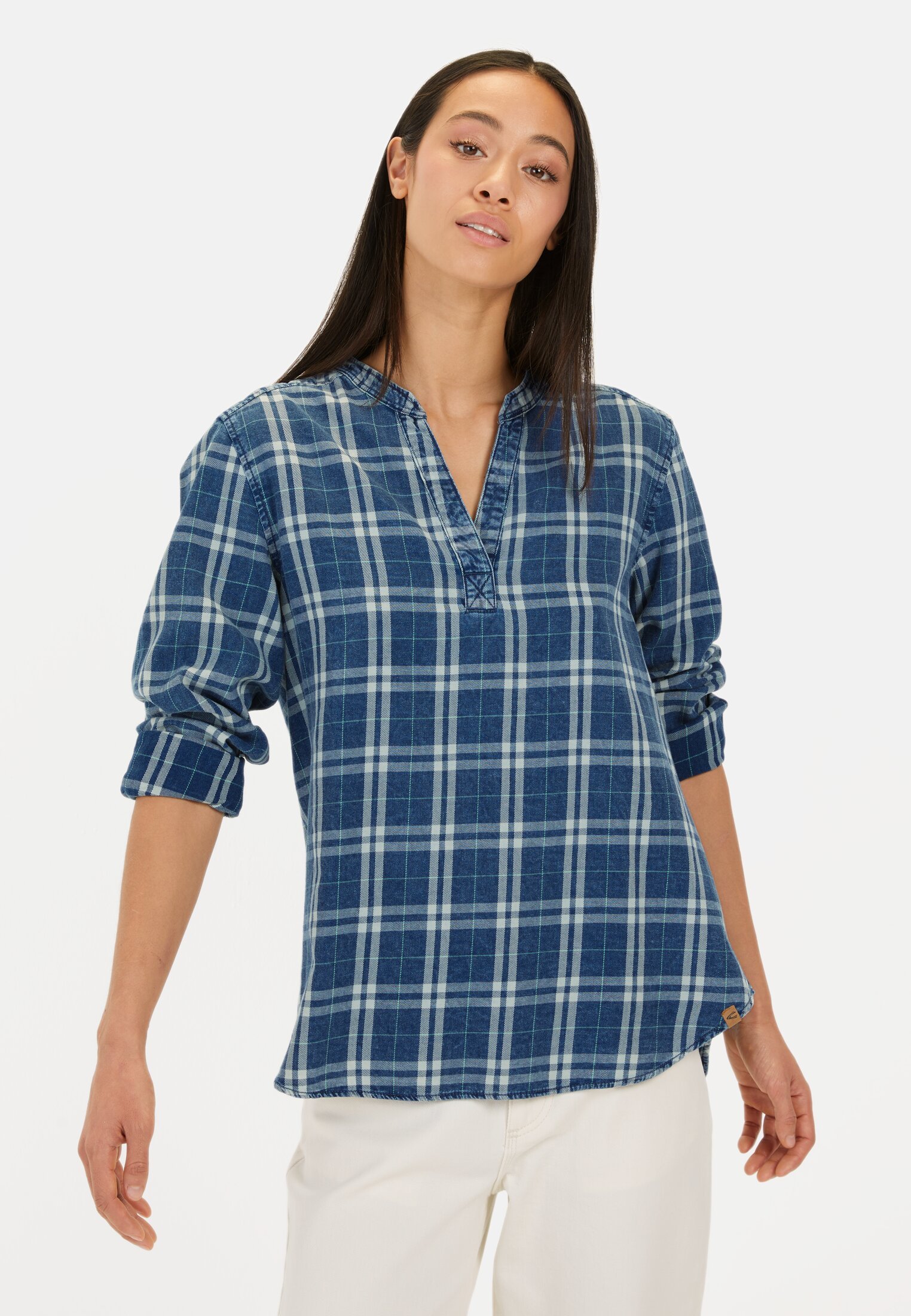 Women Slip-on blouse made of pure cotton Check Blue worn front