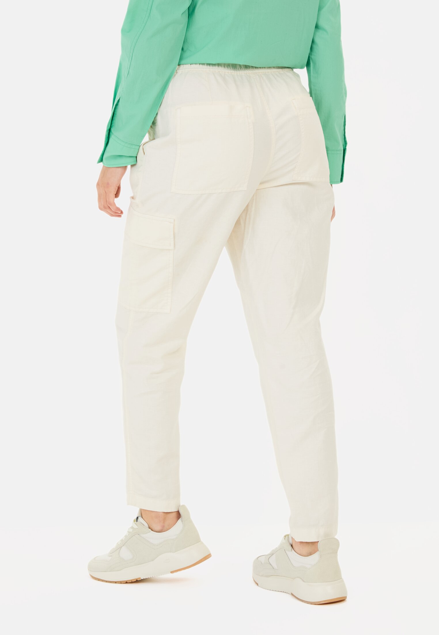 Women Loose fit trousers made from a linen blend Bone White worn back