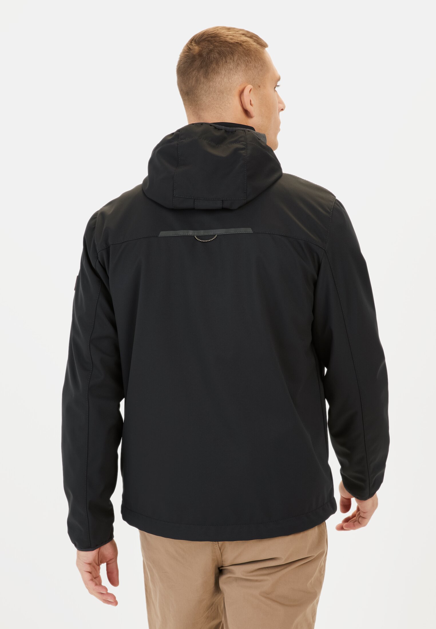 Men Softshell jacket made from recycled polyester Black worn back