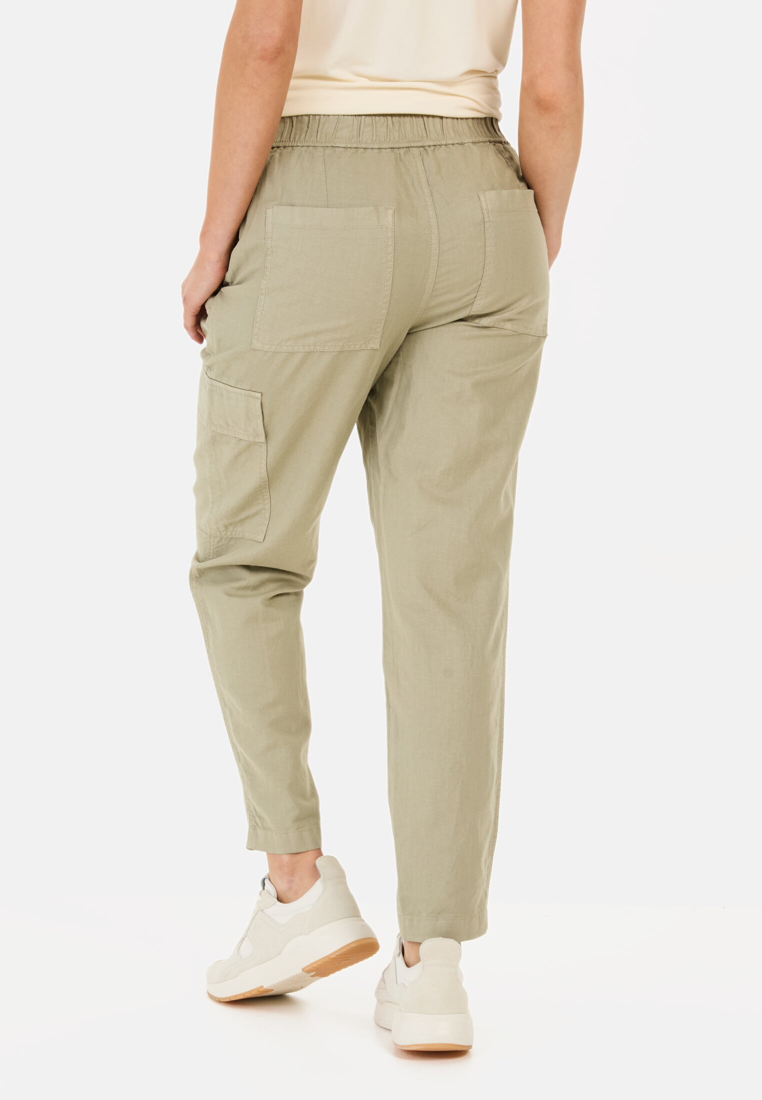 Damen Loose Fit Hose aus Leinenmix Dunkles Stroh getragen hinten